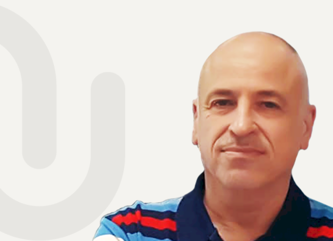 Guided bone regeneration using PTFE barrier around dental implants